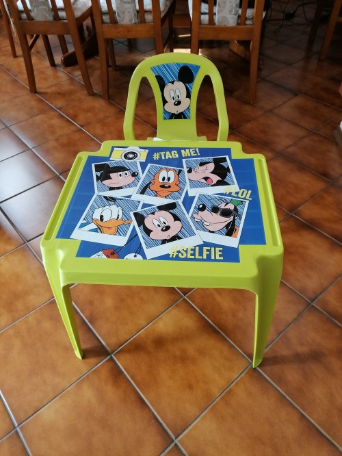 Disney gyerekasztal Mickey Mouse