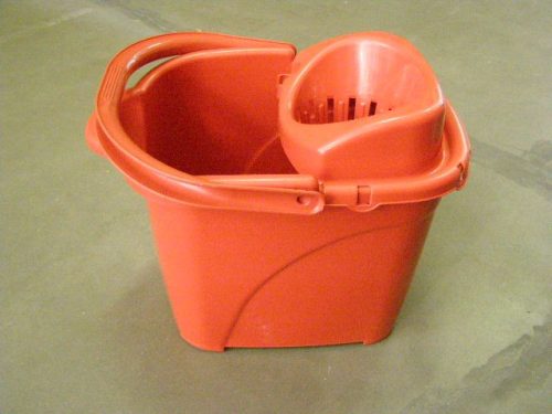 Felmosó vödör Mop vödör15 lit.+csavaró