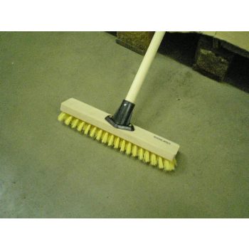 Felmosókefe fa nyéllel