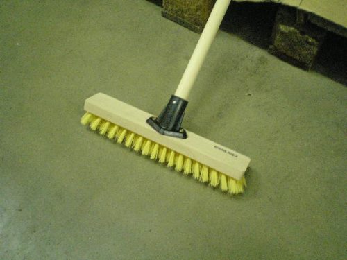 Felmosókefe fa nyéllel