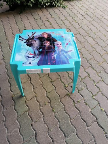 Disney gyerek asztal jégvarázs 