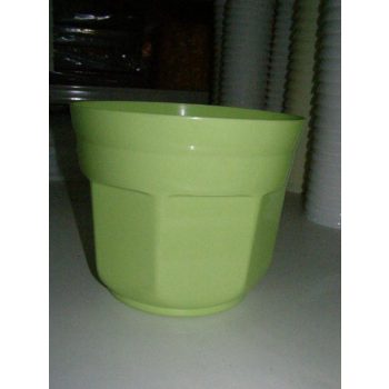 Szögletes cserép 15 cm.