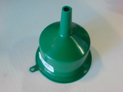 Tölcsér 14,5 cm.