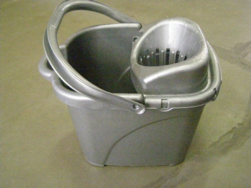 Felmosó vödör Mop vödör15 lit.+csavaró